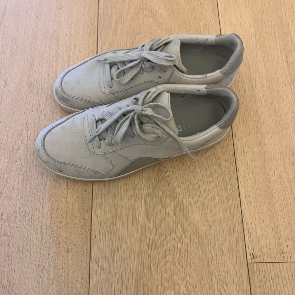 Everlane tread women’s shoes in size 7